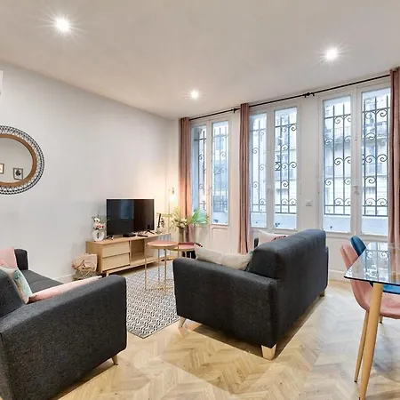 Appartement Quartier Plaine-Monceau 8P Rdc Appartamento *