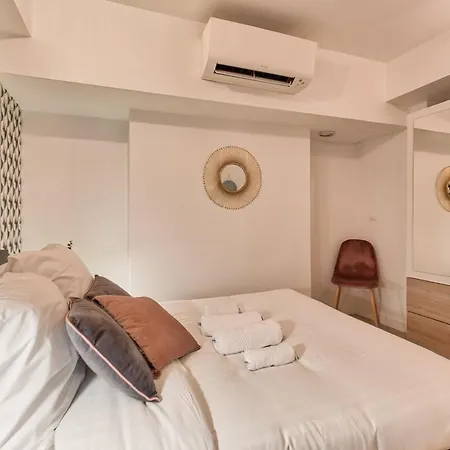Appartamento Appartement Quartier Plaine-Monceau 8P Rdc *