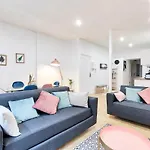 Appartement Quartier Plaine-Monceau 8P Rdc