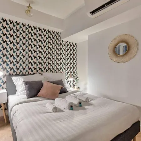 Appartement Quartier Plaine-Monceau 8P Rdc Apartment *