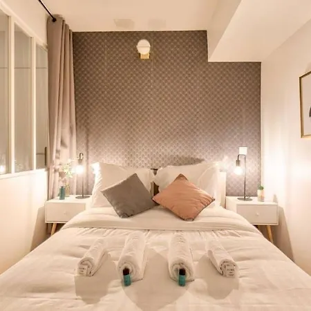 Apartment Appartement Quartier Plaine-Monceau 8P Rdc